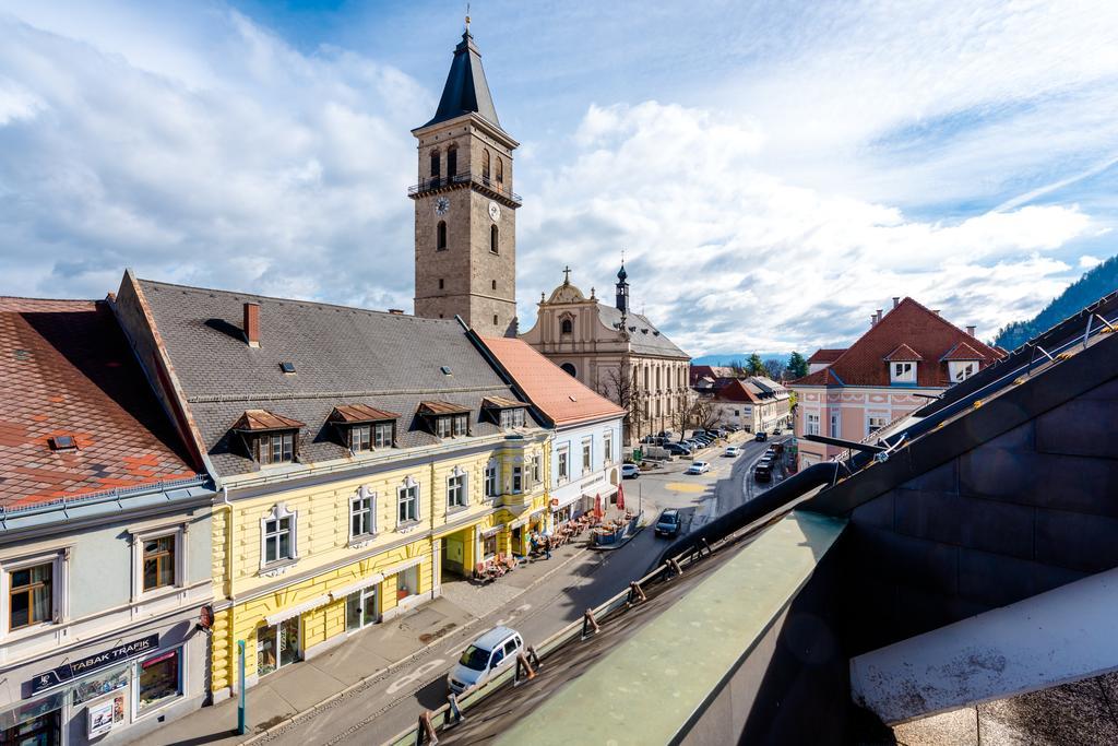 Stadthotel Schwerterbraeu Юденбург Экстерьер фото